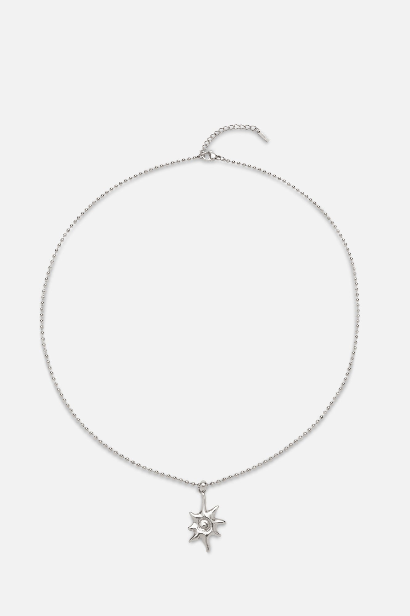 ARA NECKLACE