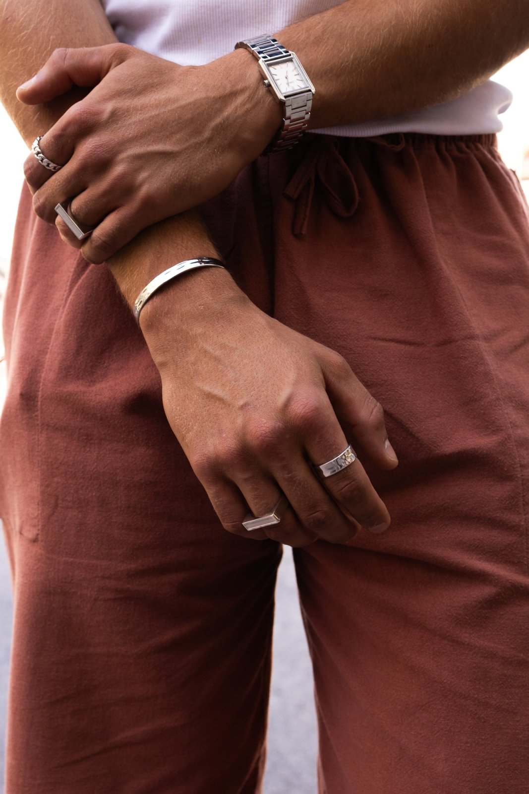 CAINTÈ HAMMERED BRACELET