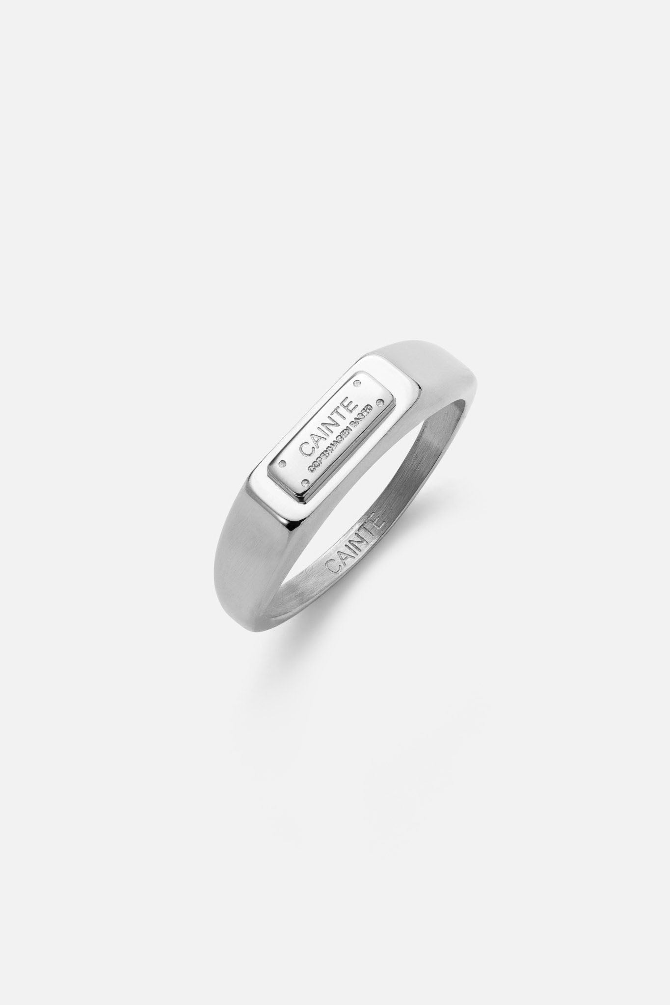 ESSENTIAL RING