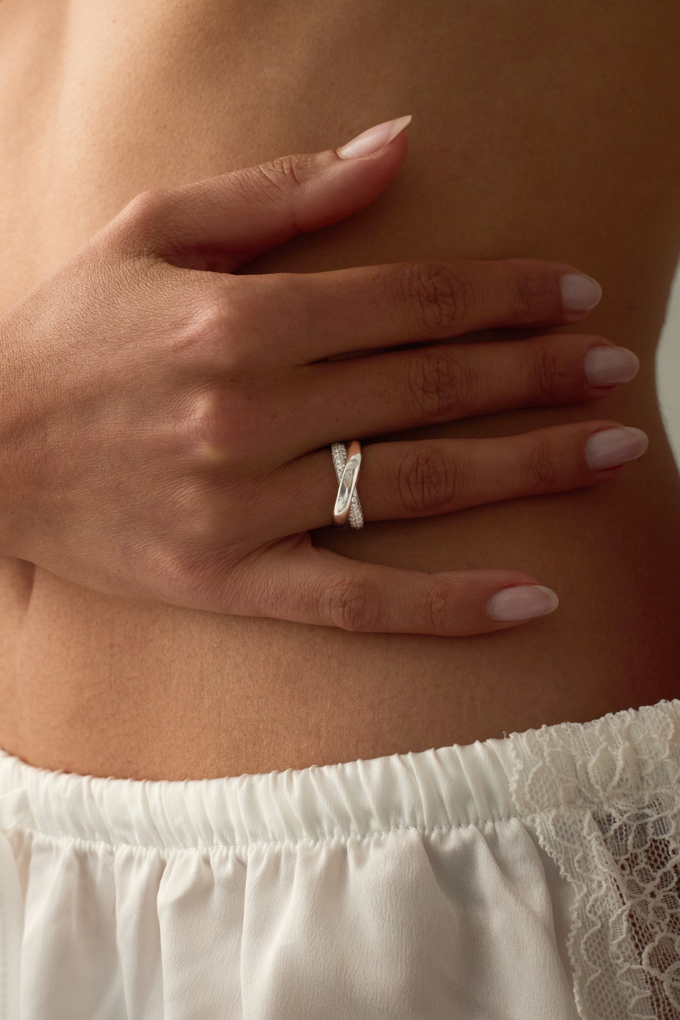 NIGHT RING