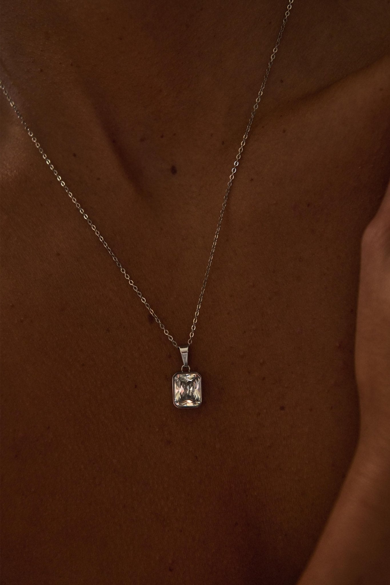 DAWNÉ NECKLACE