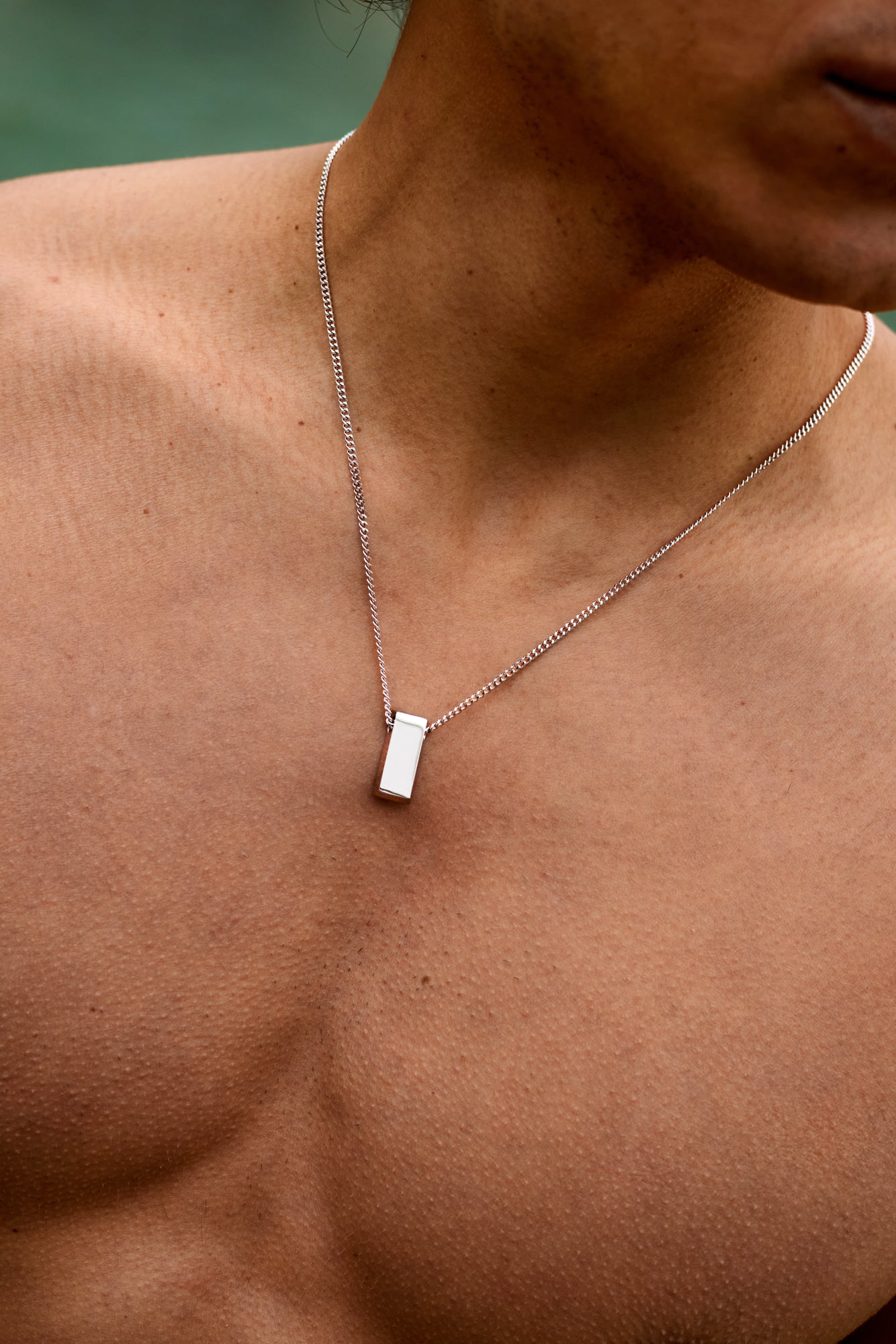 GOLD BAR NECKLACE