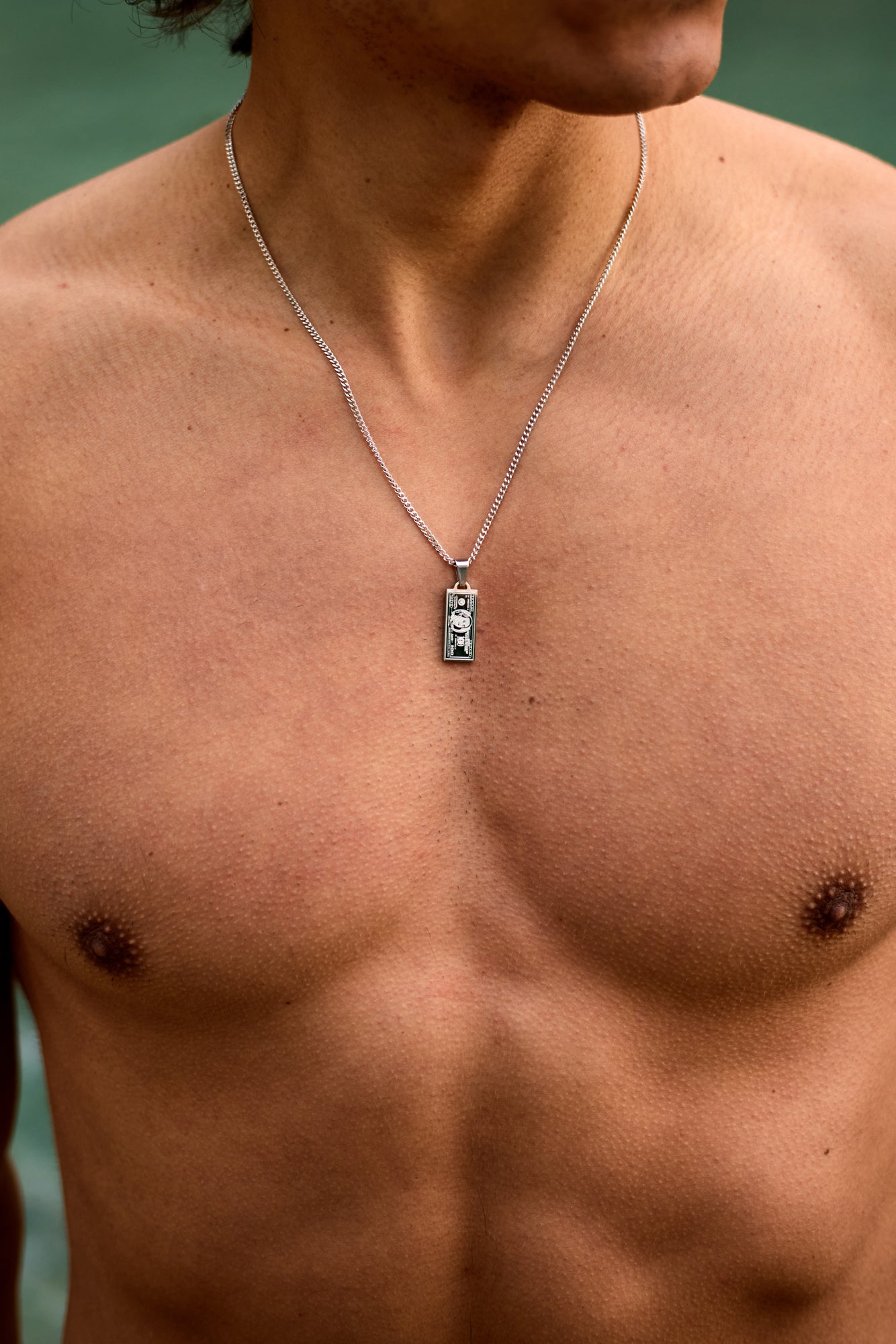 HUNDRED NECKLACE