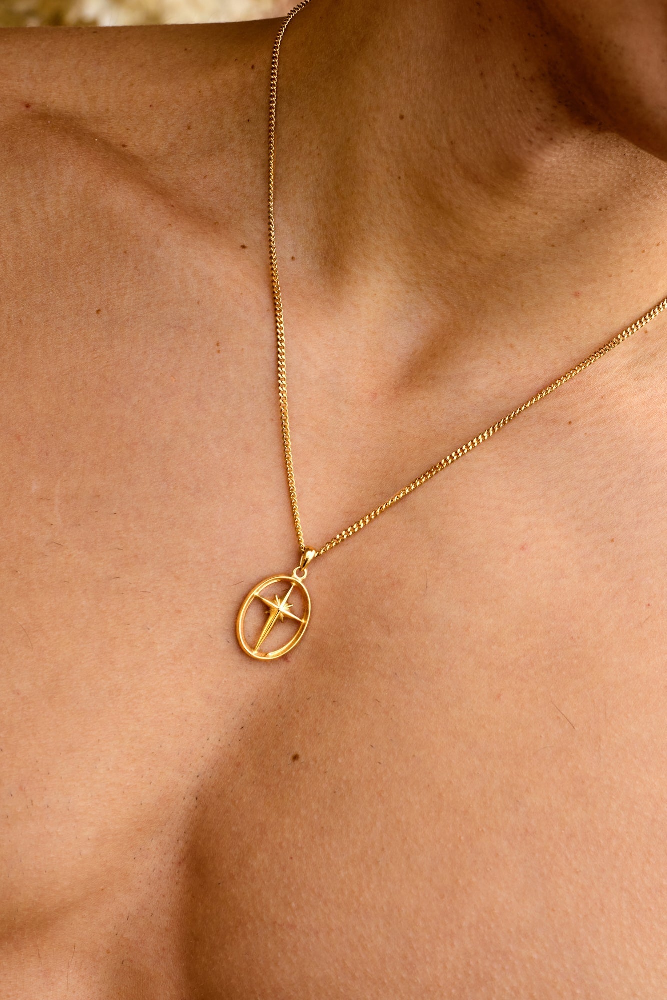 POLARIS NECKLACE