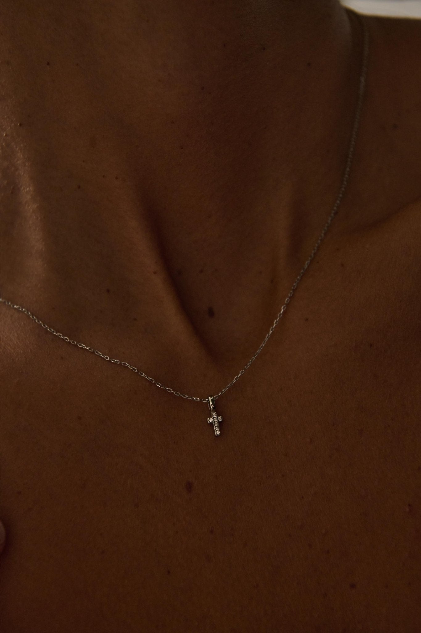 VALENNE NECKLACE